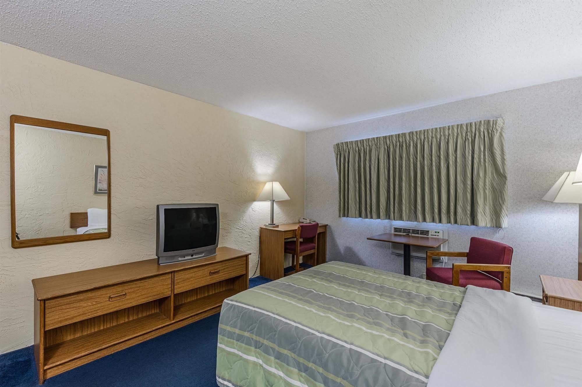 Rodeway Inn Cascade Екстер'єр фото